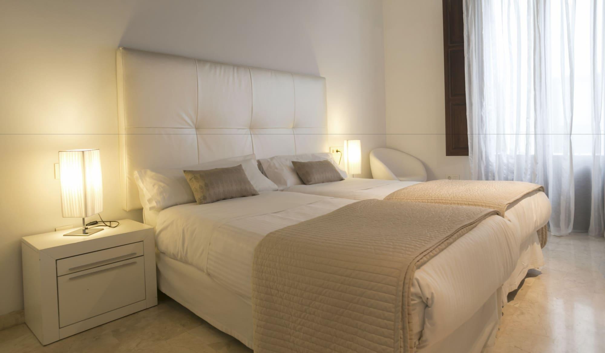 Elvira Suites Гранада Екстер'єр фото