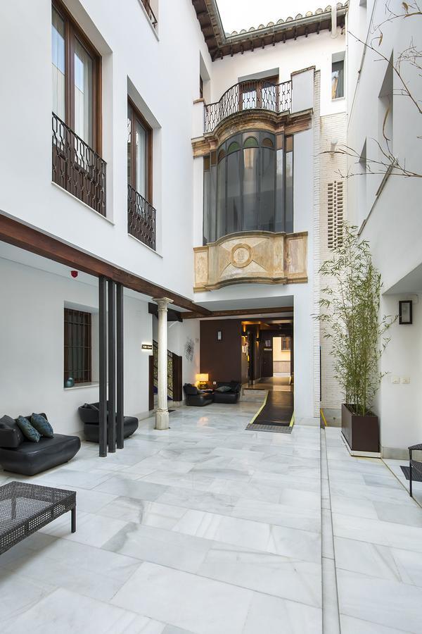 Elvira Suites Гранада Екстер'єр фото